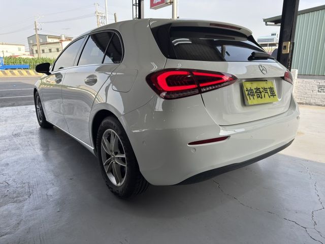 A-CLASS SEDAN V177  第6張相片