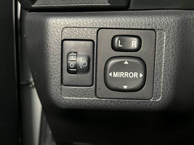 Toyota Vios 雅致 僅跑1.5萬 省油神車  第13張相片