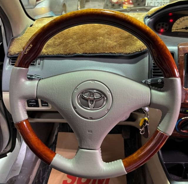 Toyota Vios J版  第8張相片