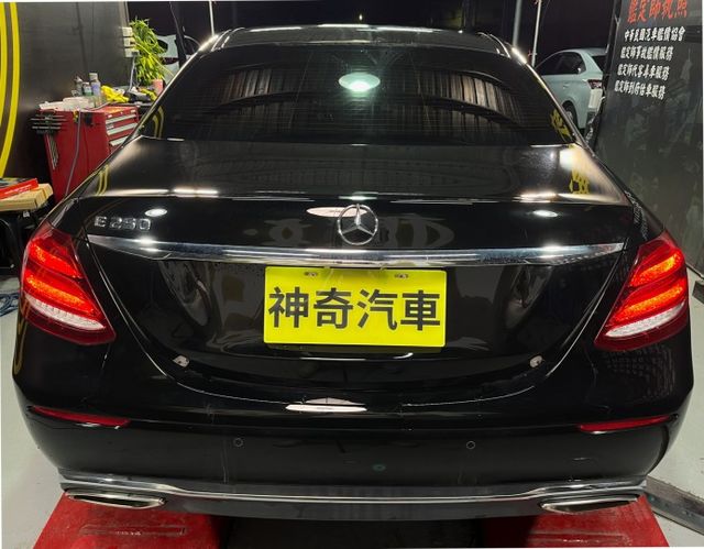 M-Benz E250 Exclusive 安全又舒適  第5張相片
