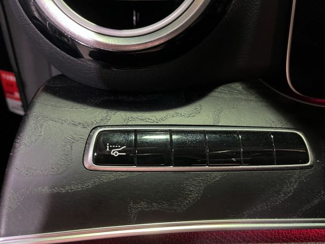 M-Benz E250 Exclusive 安全又舒適  第14張相片