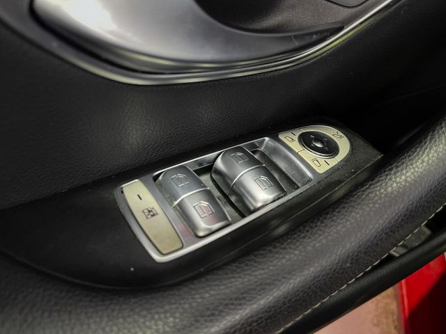 M-Benz E250 Exclusive 安全又舒適  第16張相片