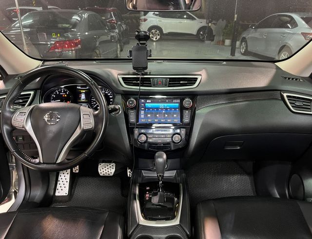 Nissan X-Trail 2.5豪華影音版 原鈑件  第8張相片