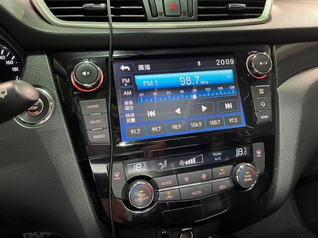 Nissan X-Trail 2.5豪華影音版 原鈑件  第16張相片
