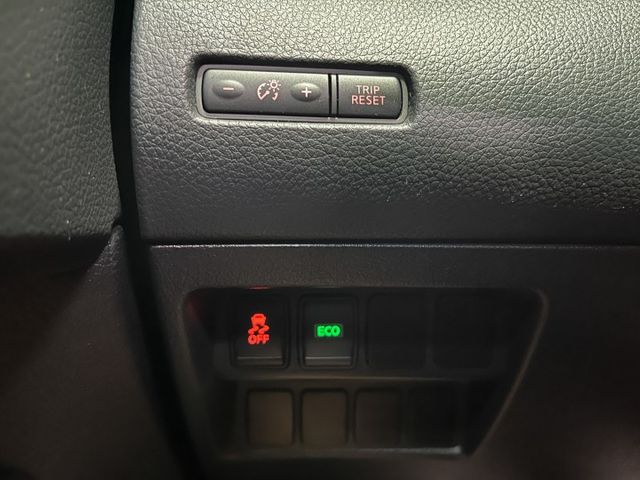 Nissan X-Trail 2.5豪華影音版 原鈑件  第19張相片