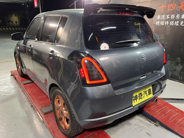 Swift GLX  原鈑件 通勤省油5門小車  第4張相片
