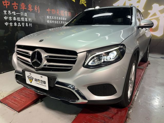 M-Benz GLC200  總代理  第1張相片