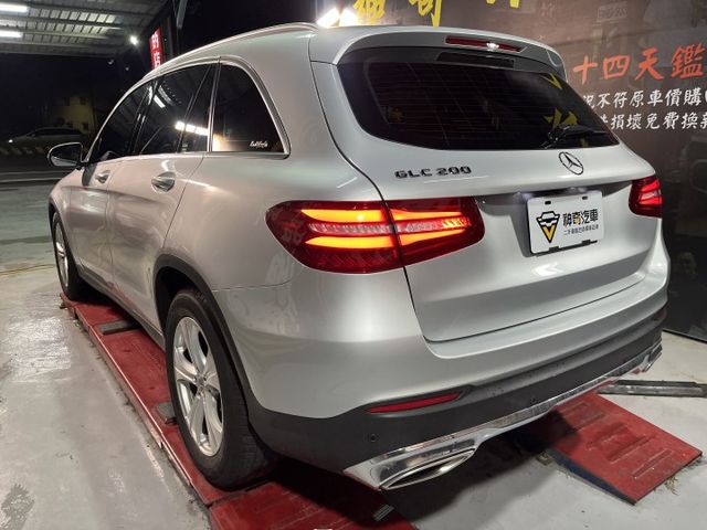 M-Benz GLC200  總代理  第4張相片