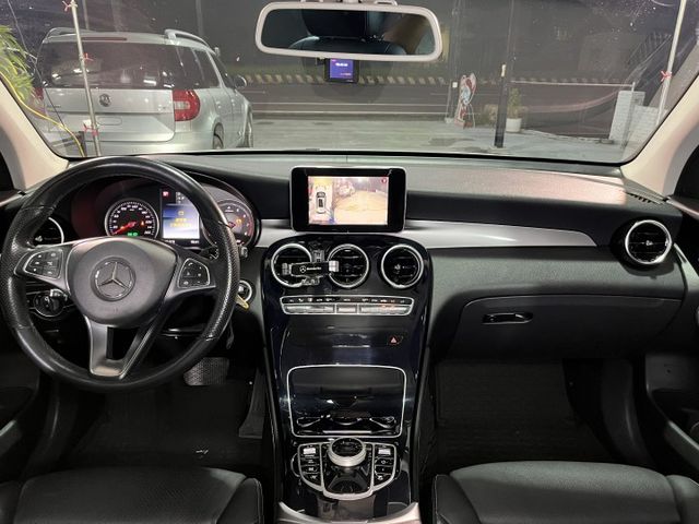 M-Benz GLC200  總代理  第9張相片