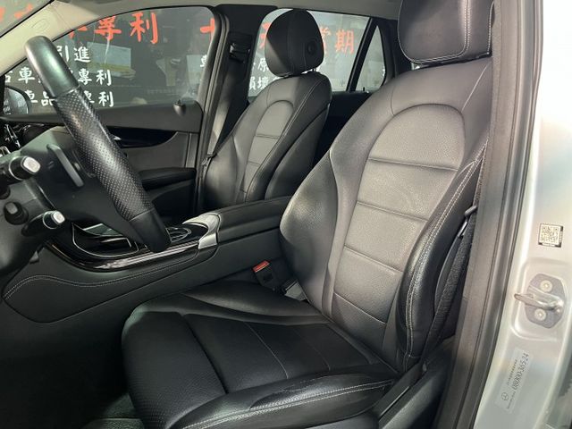 M-Benz GLC200  總代理  第18張相片