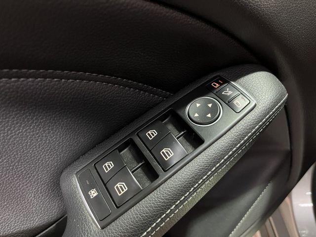 B-CLASS W246  第15張相片