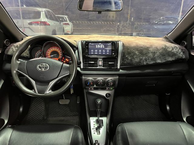 YARIS  第8張相片