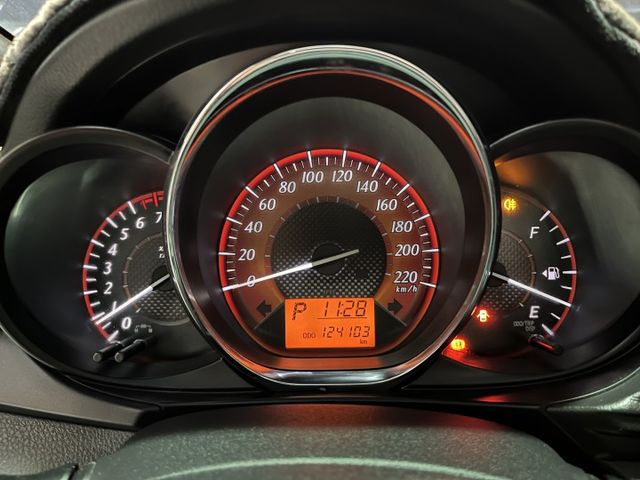 YARIS  第10張相片