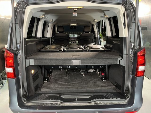 M-Benz V250d 柴油 奢華8人座 商用自用極佳  第8張相片