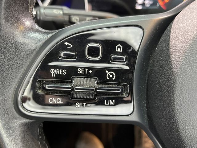 M-Benz A180 原鈑件  第12張相片