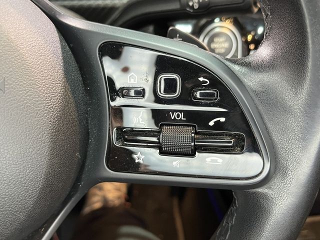 M-Benz A180 原鈑件  第13張相片