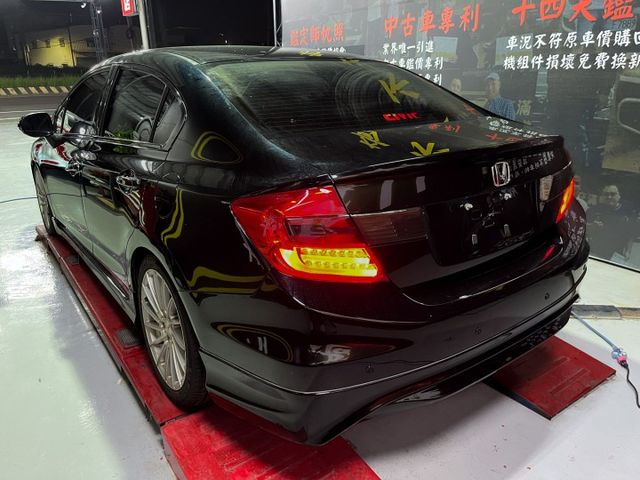 Civic VTi-S 不是浮誇配備、不是花俏包裝， 而是「這台車會陪你撐得久，跑得遠」  第4張相片