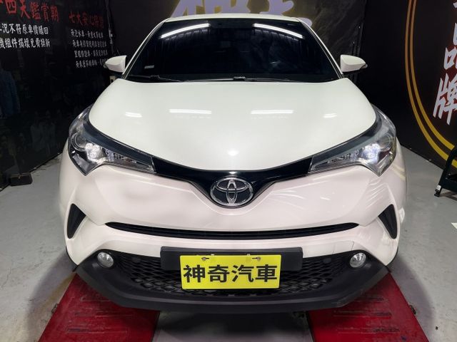 Toyota CH-R 豪華版  第2張相片