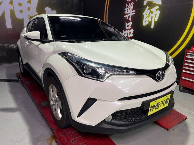Toyota CH-R 豪華版  第3張相片