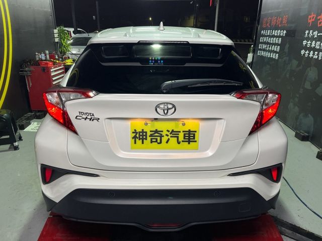 Toyota CH-R 豪華版  第5張相片