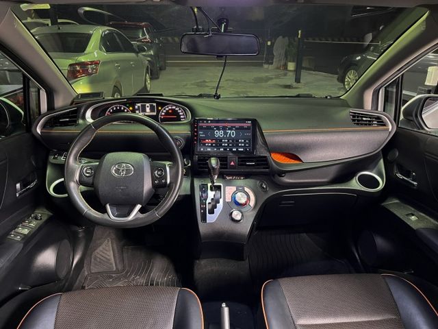 Toyota Sienta 7人座 尊爵版 雙電動滑門  第8張相片