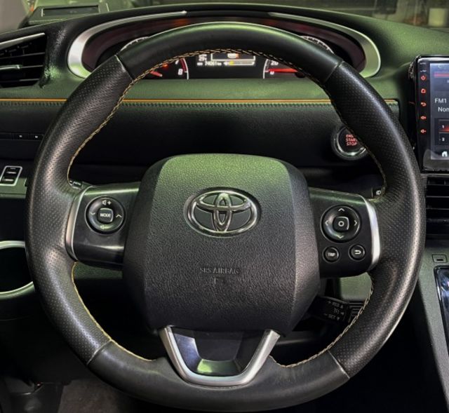 Toyota Sienta 7人座 尊爵版 雙電動滑門  第9張相片