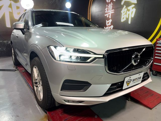 Volvo XC60 T5 Momentum 原鈑件  第3張相片