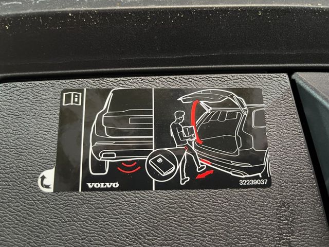 Volvo XC60 T5 Momentum 原鈑件  第8張相片