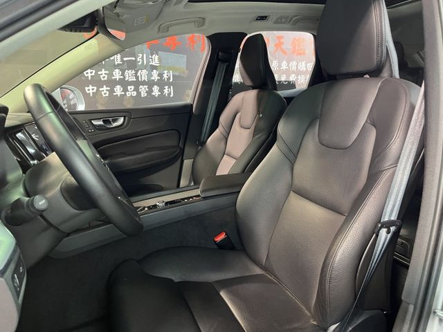 Volvo XC60 T5 Momentum 原鈑件  第19張相片