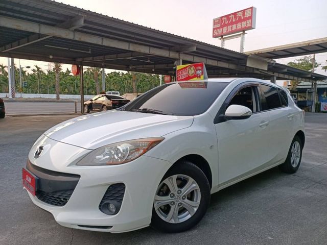 新車價69.9萬/五門實用掀背車/天窗/認證車/里程保證/換購全貸優惠中  第1張相片