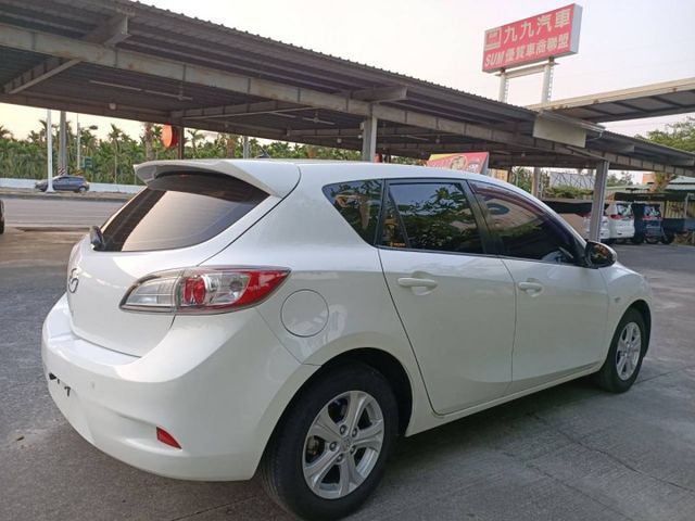 新車價69.9萬/五門實用掀背車/天窗/認證車/里程保證/換購全貸優惠中  第20張相片