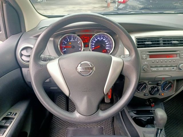 購車贈送安卓機~認證原鈑件/里程保證/胎壓偵測/車頂架/換購全貸優惠中  第4張相片