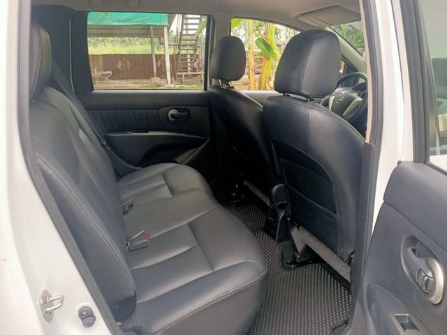 購車贈送安卓機~認證原鈑件/里程保證/胎壓偵測/車頂架/換購全貸優惠中  第16張相片