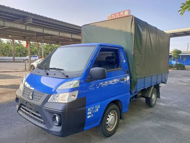 2021年底出廠 .2022領牌/原鈑件認證車/升降尾門/加高帆布/倒車顯影/工商賺錢的最佳選擇/全貸換購皆可  第1張相片