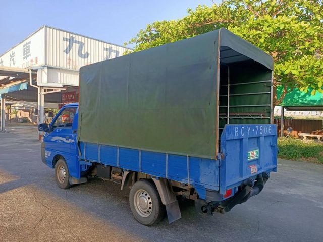 2021年底出廠 .2022領牌/原鈑件認證車/升降尾門/加高帆布/倒車顯影/工商賺錢的最佳選擇/全貸換購皆可  第15張相片