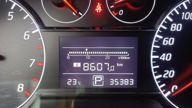 市場稀有.TURBO.渦輪引擎/I key.胎壓偵測器.行車紀錄器.倒車顯影/認證車里程保證/換購全貸皆可  第4張相片