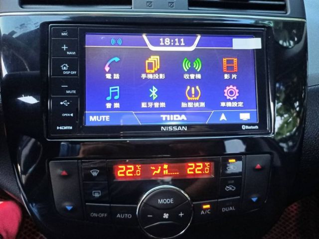 市場稀有.TURBO.渦輪引擎/I key.胎壓偵測器.行車紀錄器.倒車顯影/認證車里程保證/換購全貸皆可  第6張相片