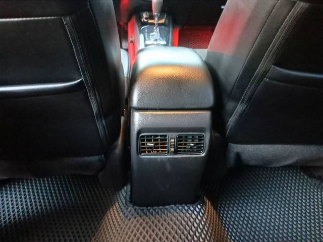 市場稀有.TURBO.渦輪引擎/I key.胎壓偵測器.行車紀錄器.倒車顯影/認證車里程保證/換購全貸皆可  第10張相片