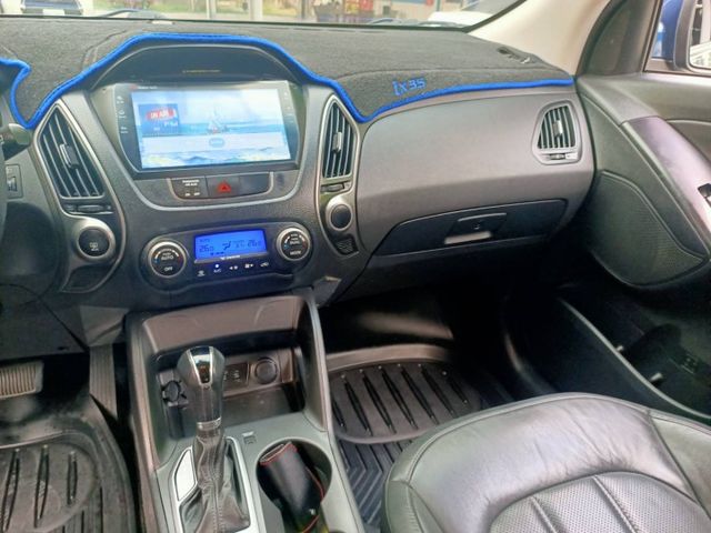 尊貴版/I KEY/USB/電動椅/定速/倒車影像/認證車/里程保證/可全貸換購  第10張相片