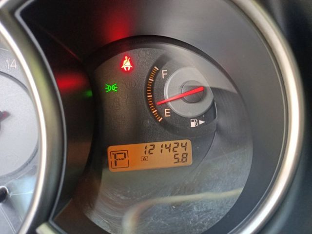 5門1.8TIIDA/便宜代步車/省油大空間/I key/定速/倒車顯影/胎壓偵測/行車記錄器/可全貸  第3張相片