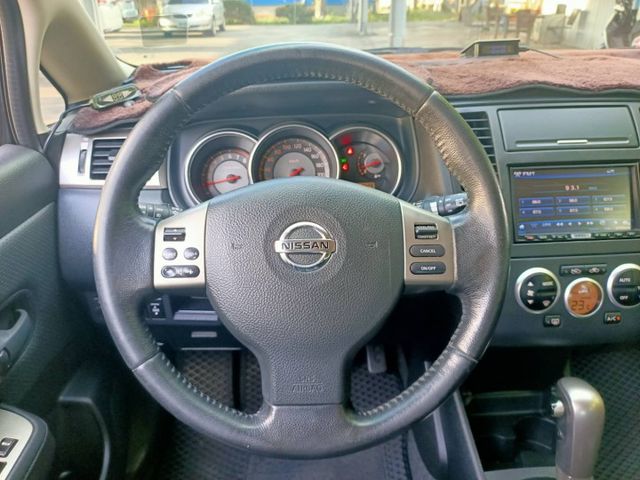 5門1.8TIIDA/便宜代步車/省油大空間/I key/定速/倒車顯影/胎壓偵測/行車記錄器/可全貸  第4張相片