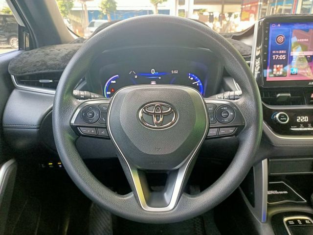 油電尊爵版/I KEY/電動尾門/盲點偵測/循跡防滑/車道偏離/LED頭燈/大螢幕安卓機  第2張相片