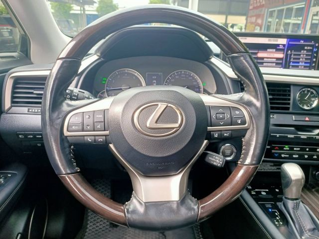 原鈑認證車/RX200T 2.0cc 旗艦版/360環景/前後電動椅/全景天窗/ABS/TCS防滑/盲點/電動尾門  第2張相片