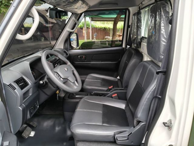 自排-原鈑認證車/只跑1萬多公里/活動伸縮篷布/升降尾門/前後行車記錄器/全配  第3張相片