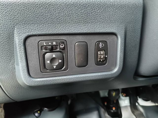 自排-原鈑認證車/只跑1萬多公里/活動伸縮篷布/升降尾門/前後行車記錄器/全配  第11張相片