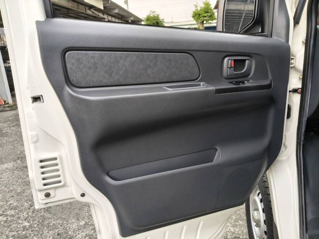 自排-原鈑認證車/只跑1萬多公里/活動伸縮篷布/升降尾門/前後行車記錄器/全配  第15張相片