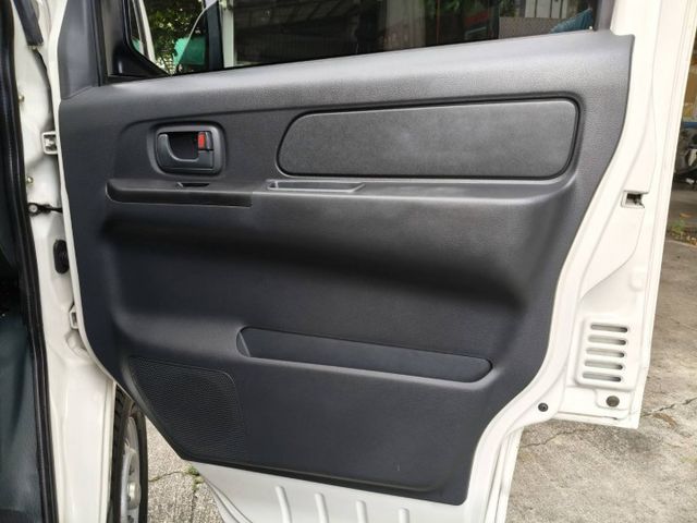 自排-原鈑認證車/只跑1萬多公里/活動伸縮篷布/升降尾門/前後行車記錄器/全配  第16張相片