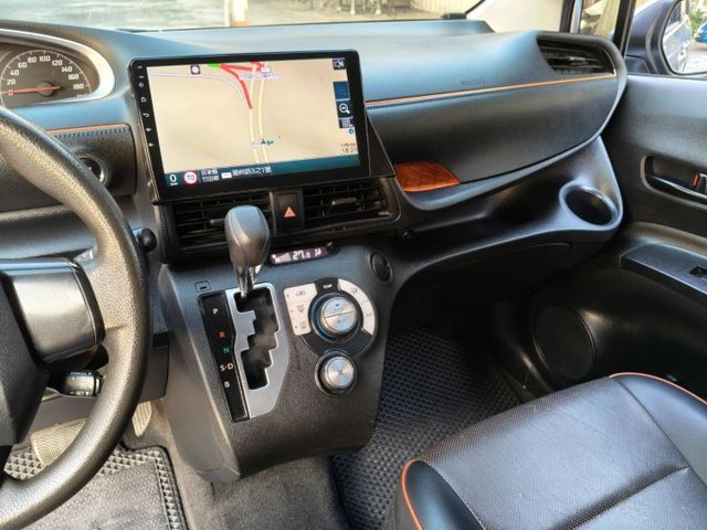 Ikey免鑰匙/恆溫空調/安卓機多功能大螢幕/原版件認證車/里程保證/提供2年5萬公里保固/可全貸換購  第7張相片