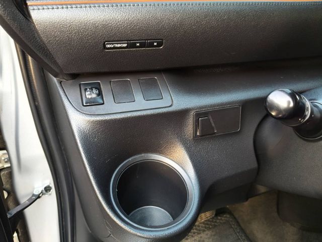 Ikey免鑰匙/恆溫空調/安卓機多功能大螢幕/原版件認證車/里程保證/提供2年5萬公里保固/可全貸換購  第11張相片