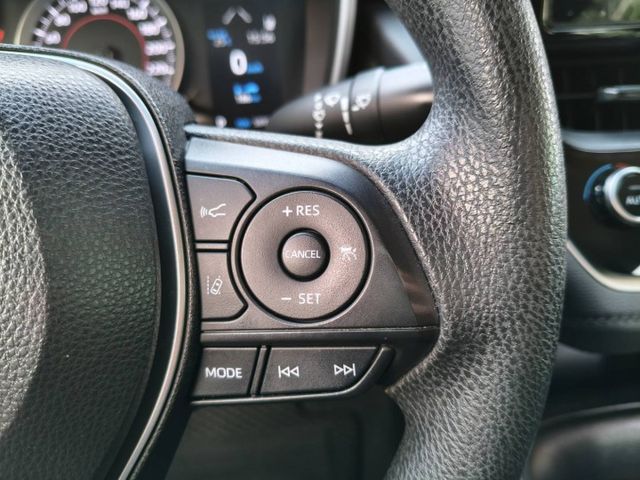 前車主顧車.裡外都很漂亮/豪華版/鈑件原認證車/只跑5萬多公里/ 定速/ACC/車偏/TCS防滑/胎壓監控/後座出風口  第4張相片